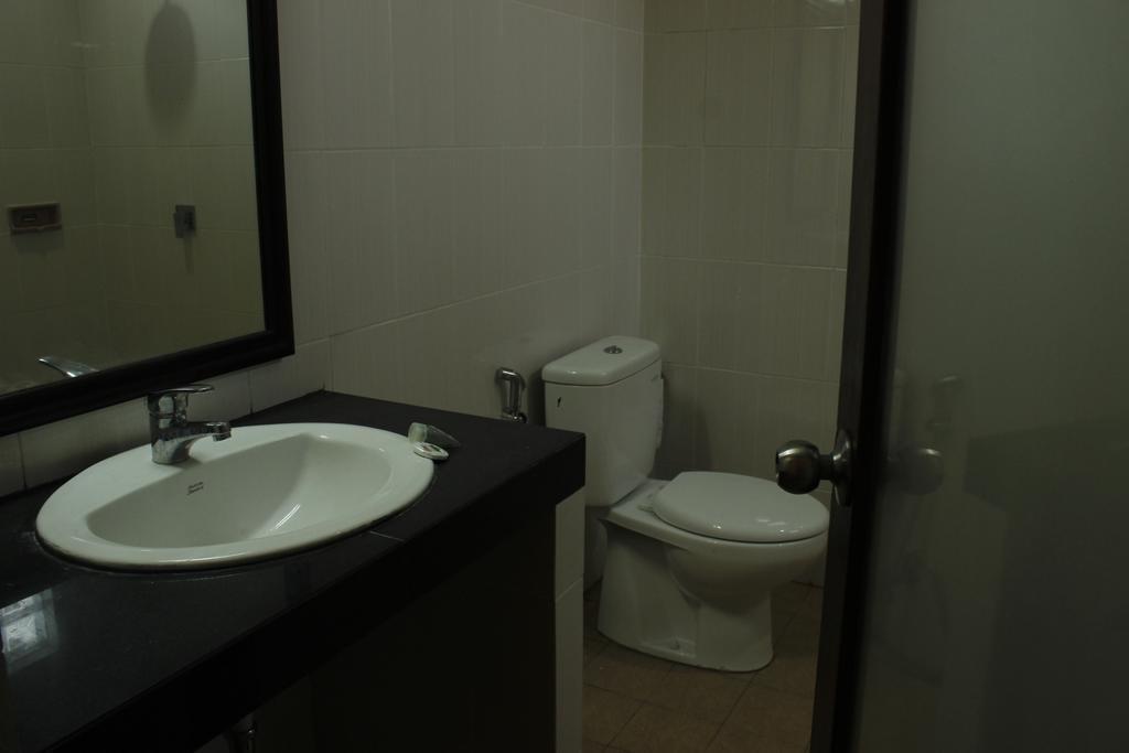 Maemae Beach House Hotel Nusa Penida Habitación foto